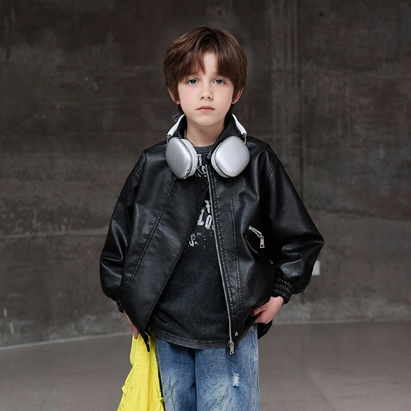 Boys Dark Green Waterproof Win - Streetwear Brand Logo Design reseña y precio